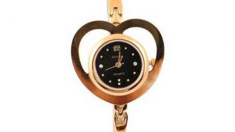 ভালোবাসা দিবসে গার্লফ্রেন্ডের জন্য সেরা কয়েকটি হাতঘড়ি