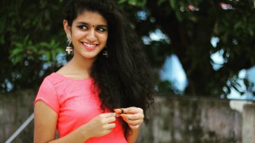 social media তে ভাইরাল হয়া প্রিয়া প্রকাশ সম্পরকে জেনে নিন