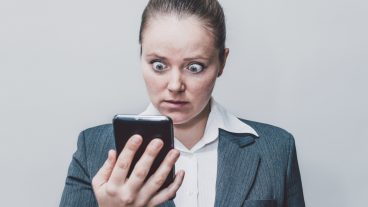 শুধু ফোন নাম্বার সেভ করে দেখে নিন তার ফটো গুলো আপনার মোবাইলে ছোট একটি সফটয়ারের সাহাজ্যে