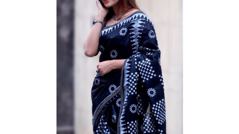 একুশের সাদা কালো ফ্যাশন