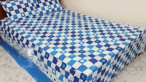 ঘরের আভিজাত্যে রাজকীয় বেডশীট