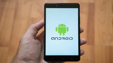 মোবাইল ফোন হারিয়ে গেলে জরুরি তথ্য লক করে দিতে আগাম যে ব্যবস্থা নিতে পারেন তার নিয়ম