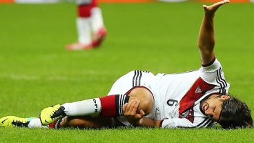 আন্টেরিওর ক্রুশিয়েট লিগামেন্ট বা এ সি এল ইনজুরি কিভাবে হয় ও এর চিকিৎসা