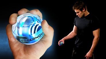 সারাদিন অফিসের ডেস্কে বসে বসে ফিটনেস নস্ট? এই ছোট্ট গ্যাজেটটি নিয়ে এলো এর সমাধান