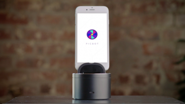 ভুলে যান সেলফি স্টিক, নিয়ে নিন পিকবট