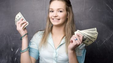 গত কাল টেকটিউনসে একটি post দেখে এই App এ কাজ করে আজ 100 টাকা পাইলাম App টি 100 পার্সেন্ট পেমেন্ট দেয়