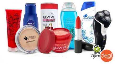 রূপচর্চায় বাহারি কসমেটিক্স!