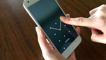 ফোনের লক না খুলেই দেখে নিন ছবি, ভিডিও সব কিছু