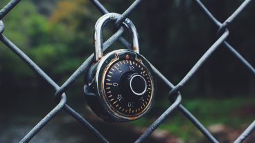 প্রতিবার লকেই বদলে যাবে ওয়ালপেপার – না দেখলে মিস