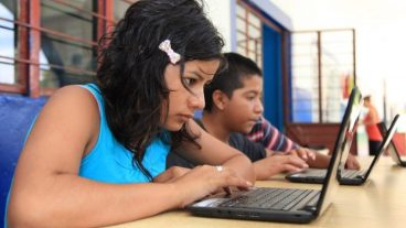 প্রযুক্তির এযুগে সন্তানের প্রতি পিতা মাতার দায়িত্ব করণীয় ও বর্জনীয় নিয়ে কিছু কথা