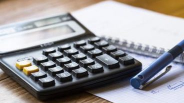 এখন হিসাব করুন আরো সহজে ডাউনলোড করে নিন জনপ্রিয় মোবাইল ক্যালকুলটার অ্যাপ আর একদম সহজে হিসাব করুন