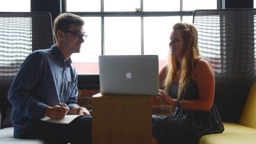 ফ্রিল্যান্সিং করে আয় করুন প্রতিমাসে ৪০-৫০ হাজার টাকা ১০০ সত্য কথা