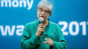 ‘বাংলাদেশ নতুন সাবমেরিন কেবলে যুক্ত হচ্ছে’