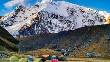 এই শীতে ক্যাম্পিং ট্যুরের চিন্তা করছেন? জানেনতো কি কি নিতে হবে সাথে?