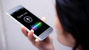 হাতে স্পর্শ না করে মুখে বলেই আপনার মোবাইলের সব কিছু কন্ট্রোল করুন