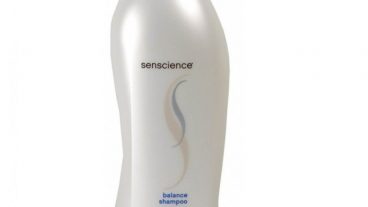 আপনি কি জানেন আগেকার দিনে রাজা-বাদশারা কিভাবে চুলের যত্ন নিতেন? রাজকীয় উপায়ে চুলের যত্ন নিতে এই পোস্টটি পড়ুন