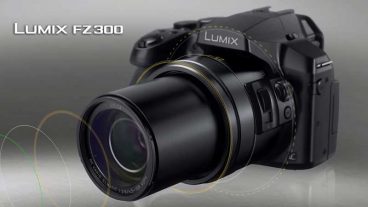 মোবাইল ফোনের ধাক্কায় ক্যামেরা বাজার ছাড়া