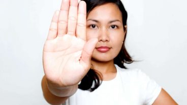 অপরিচিত নাম্বার থেকে কল আসা নিয়ে বিরক্ত? এক্ষুণি বন্ধ করুন