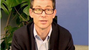 মামলার নিষ্পত্তির জন্য ফেসবুকের সাথে Martin Lewis এর সাক্ষাৎ