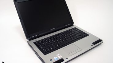 ১৫ হাজার বাজেটের মধ্যে ব্রান্ডের ল্যাপটপ