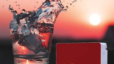 স্রষ্টার এক বিস্ময়কর সৃষ্টি মানুষ যা সংবেদনশীল নিখুঁত রাসায়নিক ভারসাম্যের ওপর প্রতিষ্ঠিত মানুষের শরীর জৈব রাসায়নিক পদার্থে তৈরি আর মানুষের শরীরের জৈব রাসায়ন ঠিক রাখতে নিরাপদ ও খনিজ যুক্ত পানি পানের বিকল্প নেই বিস্তারিত :  হটলাইন : 01844123987