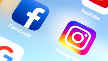 সামাজিক যোগাযোগ মিডিয়া থেকে সতর্ক থাকার ৪ টি উপায় জেনে নিন