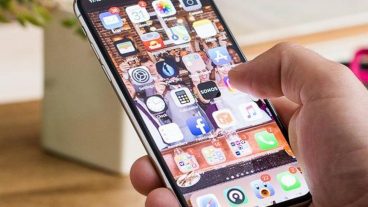 স্মার্টফোন Smartphone কেনার আগে যে ৫টি বিষয় জানা জরুরি