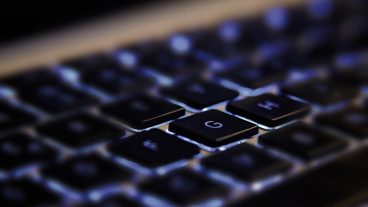 ল্যাপটপের কিবোর্ড কাজ না করলে কি করবেন?