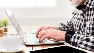 প্রিমিয়াম ছবিওফ্রি এসএমএস জন্য সেরা দুটি মোড অ্যাপস