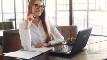 লকডাউন এ ফ্রিল্যান্সিং শুরুটা করবেন যেভাবে