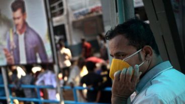 করোনা ভাইরাস: শনাক্তের সংখ্যায় চীনকে ছাড়ালো বাংলাদেশ