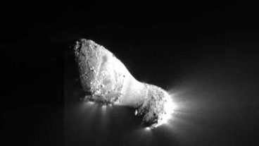 বিরল ঘটনা! পৃথিবীর কাছে ধরা দিল চিনাবাদামের মত গ্রহাণু