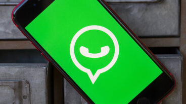 Samsung, Xiaomi সহ এই ডিভাইসগুলিতে পয়লা জানুয়ারি থেকে কাজ করবেনা WhatsApp