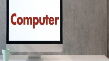 কম্পিউটার ভুল করে কেন? কম্পিউটার ভাইরাস ছড়ায় কারা?