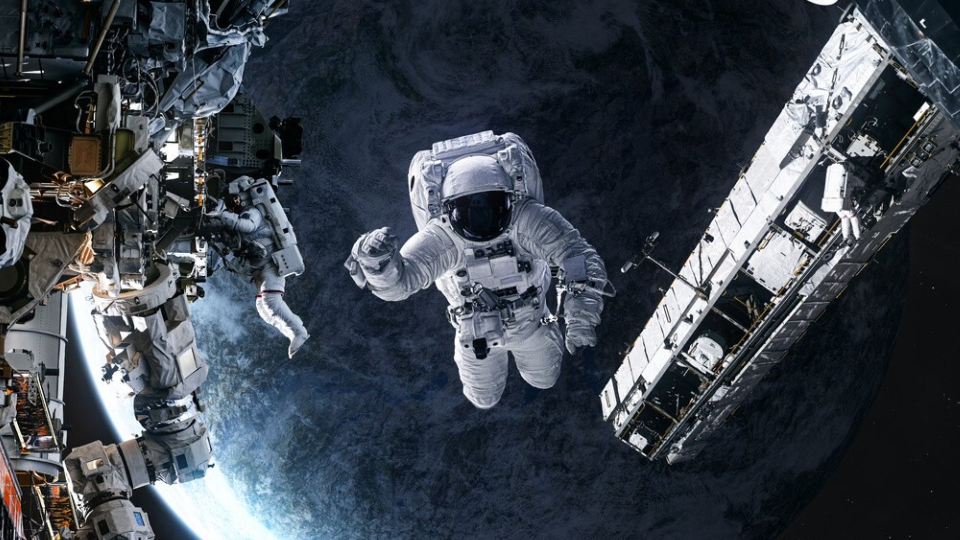 স্পেস স্টেশন নভোচারী