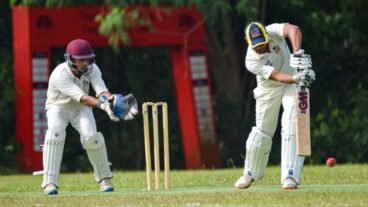 টেস্ট ক্রিকেট কী? কীভাবে খেলে?