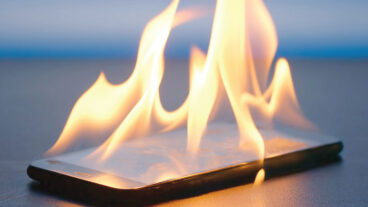 স্মার্টফোন অতিরিক্ত গরম হলে কী করবেন?