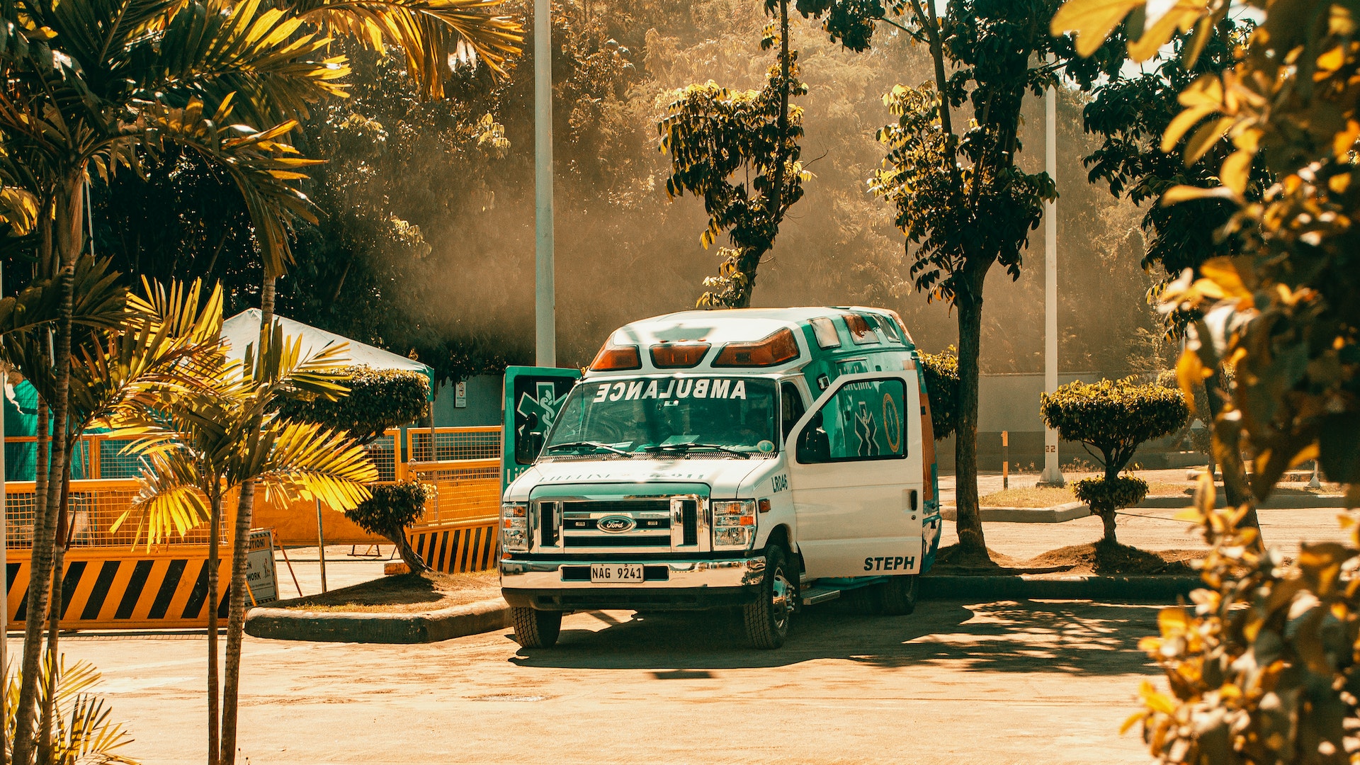 অ্যাম্বুলেন্স