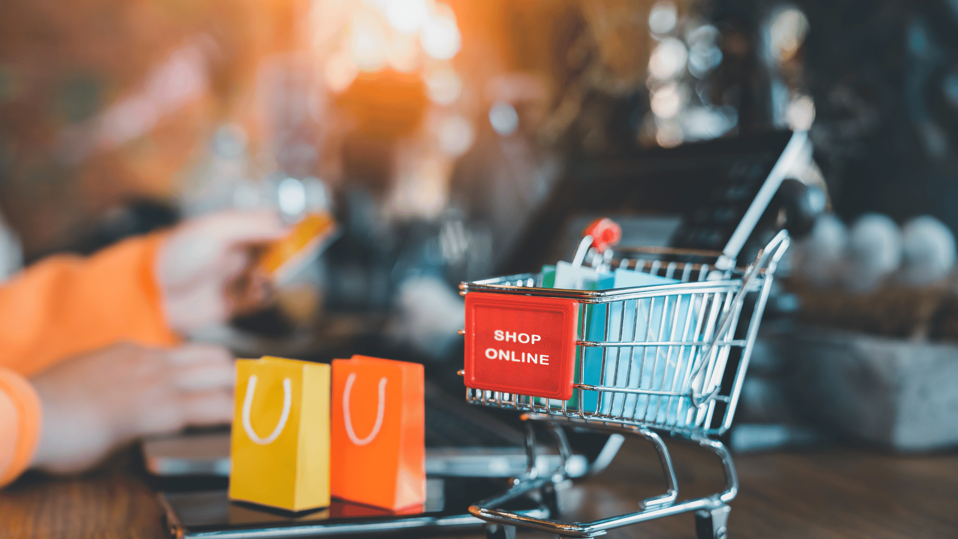 ফেসবুক মার্কেটপ্লেসে নকল আইটেম এবং পণ্য সামগ্রী