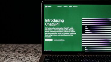 “ডিজিটাল কারেন্সি: ভবিষ্যতের অর্থনৈতিক ব্যবস্থার একটি নতুন দিগন্ত ২০২৫”