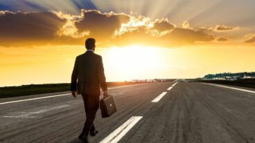 একজন ডিজিটাল উদ্যোক্তা হতে চান? জেনে নিন ডিজিটাল উদ্যোক্তা হতে আসলে কি লাগে?