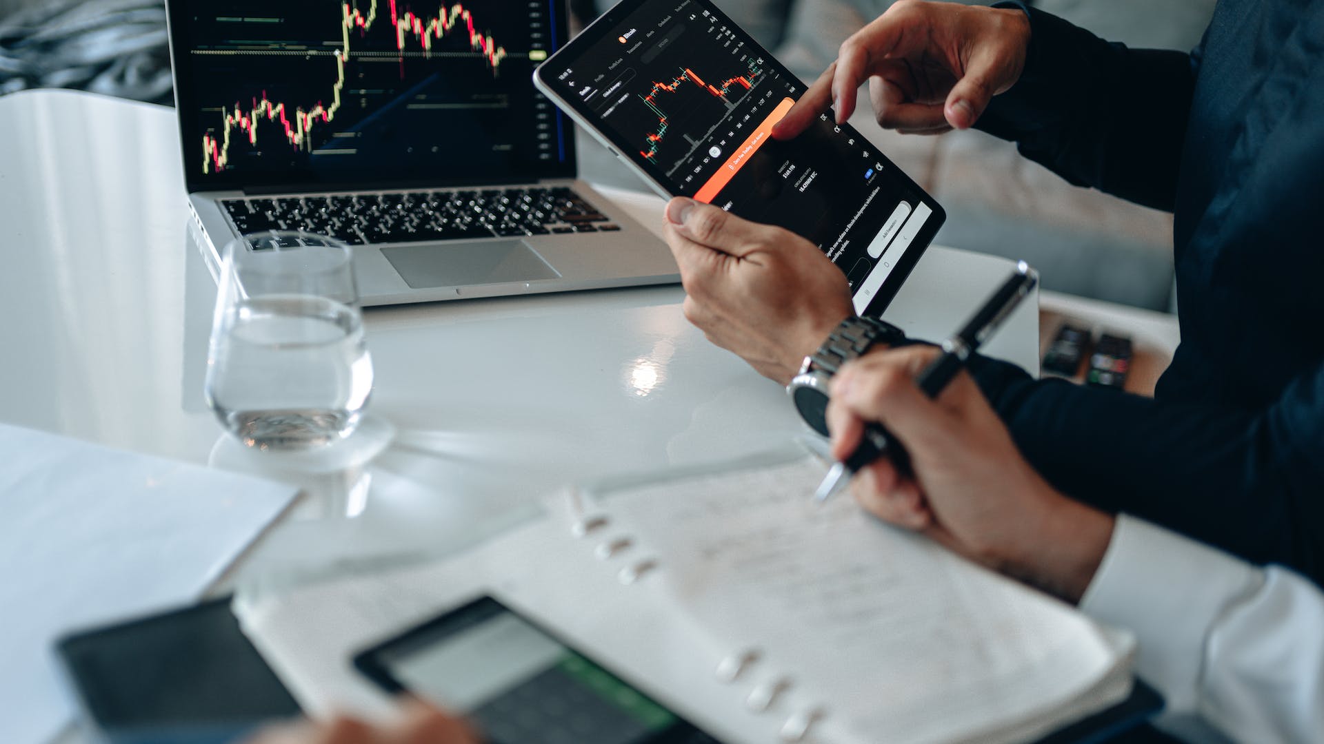 বাংলাদেশে এসাইনমেন্ট রাইটিং কাজের মার্কেটের অবস্থা 