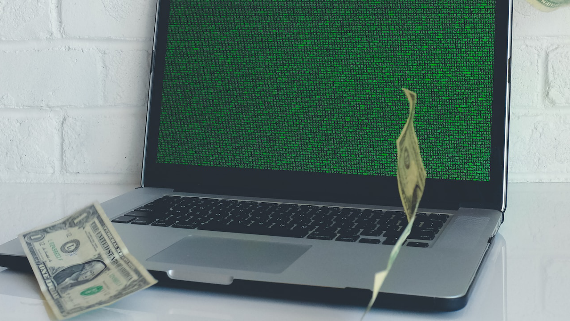 ইউটিউব ভিডিও থেকে আয় করার টিপস 