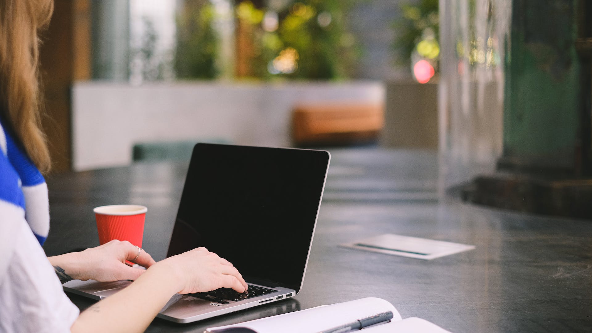 ব্যবসার মার্কেটিং করতে