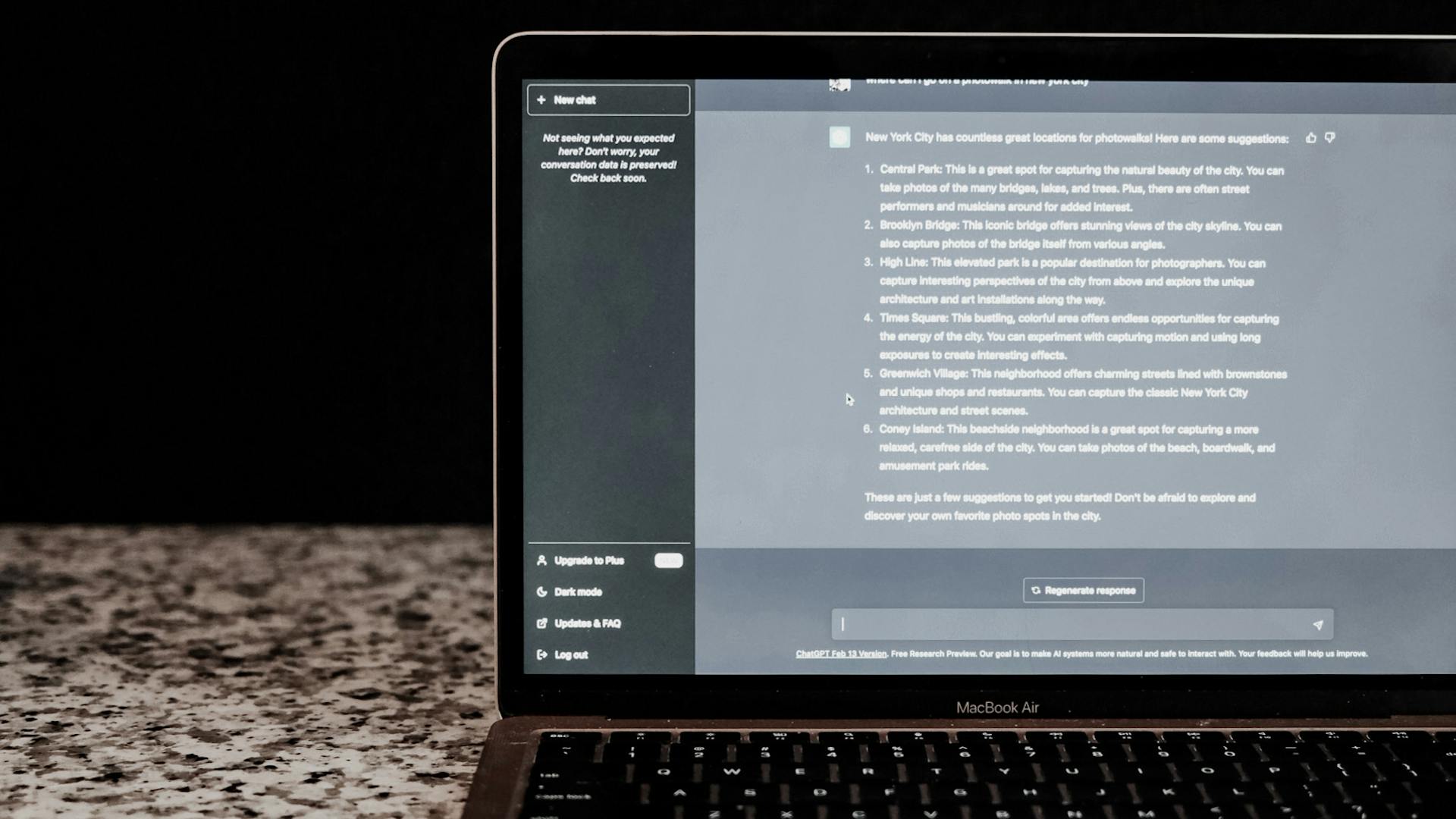 সোস্যাল মিডিয়া কনটেন্ট তৈরির জন্য একটি নির্দেশনা ব্যাংক তৈরি করুন