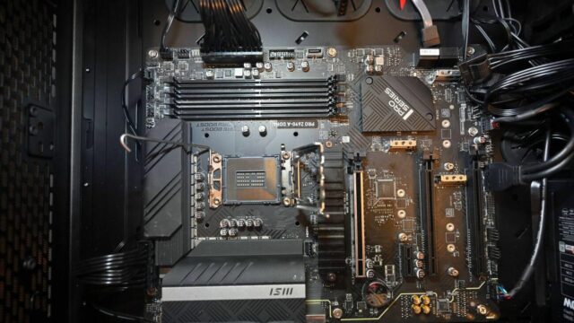 মাদারবোর্ড (Motherboard)