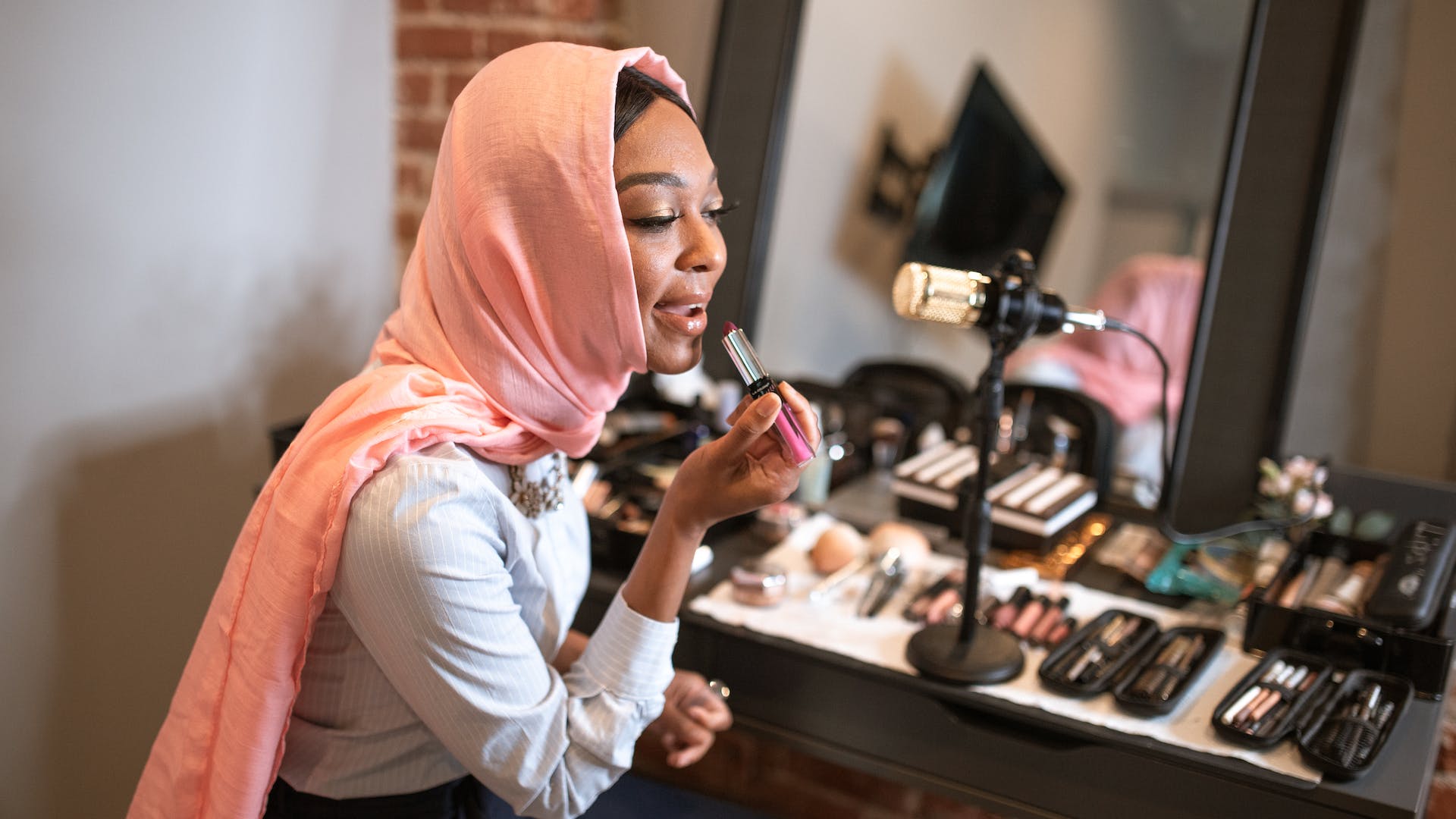 ব্যক্তিগত বিষয় গুলো ব্লগে নিয়ে আসা