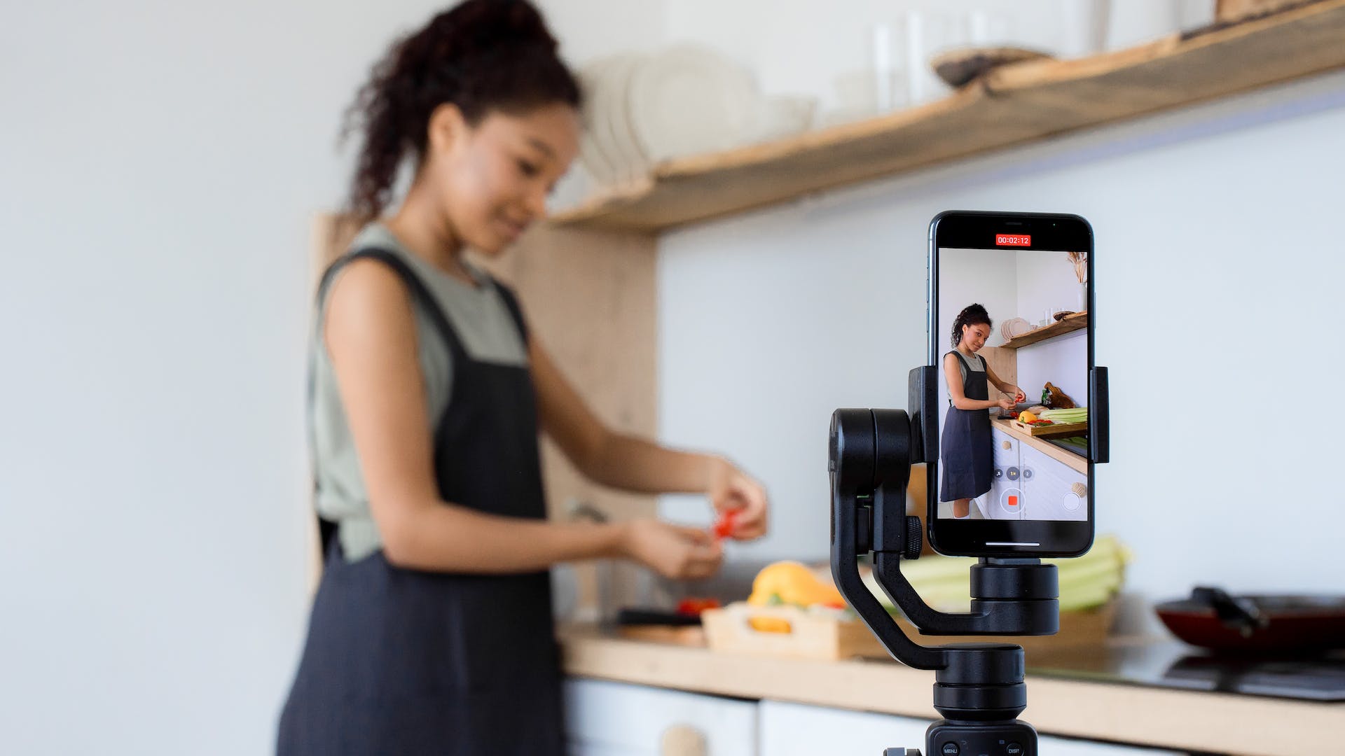 অযথা কোন ভিডিও ফুটেজ গ্রহণ করা