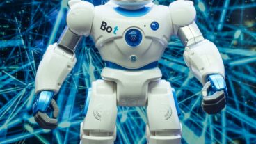 রোবট কী, রোবট দ্বারা কী করা যায়, রোবটের কী সুবিধা