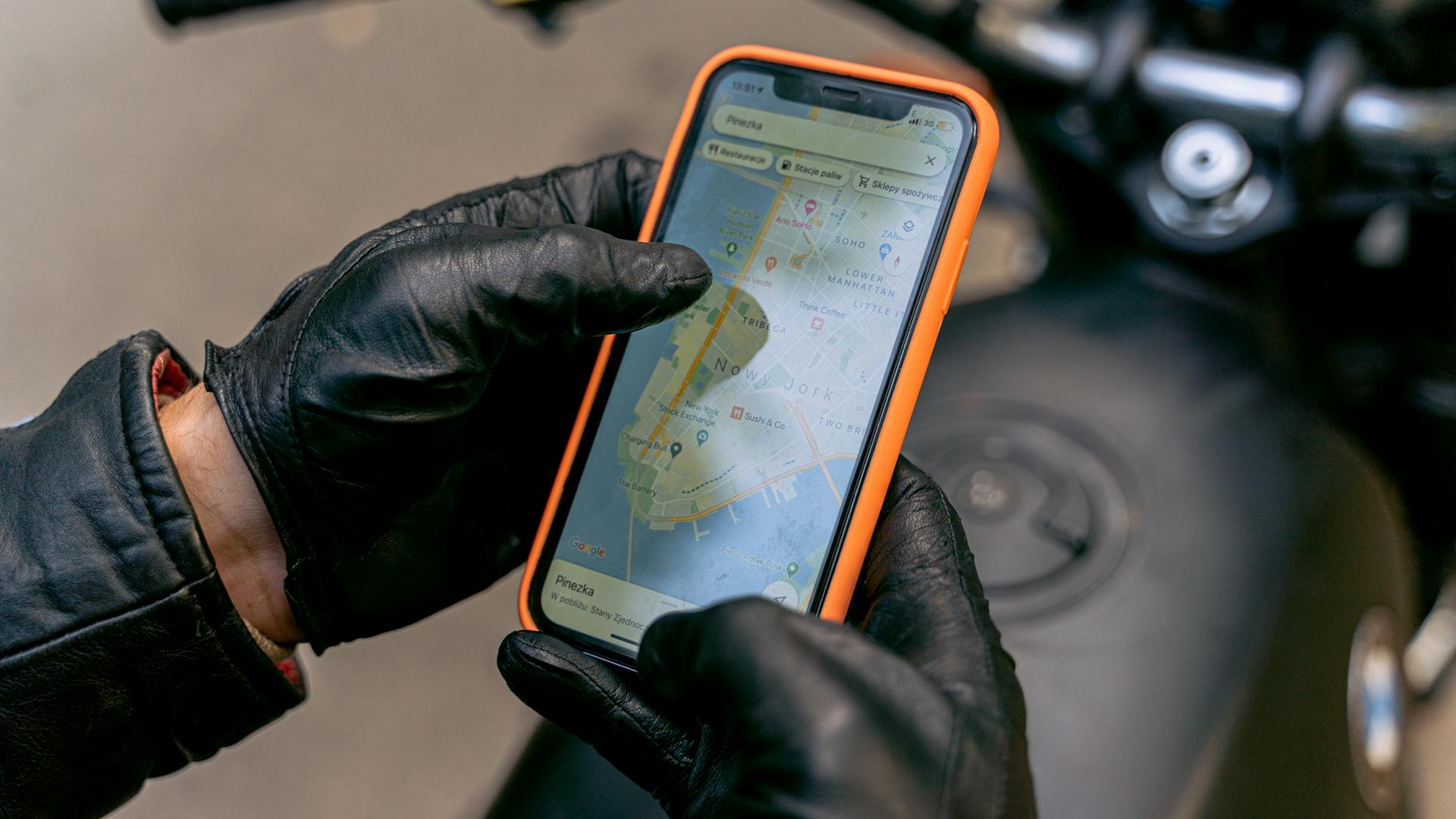 লোকেশন অফ করে রাখুন 